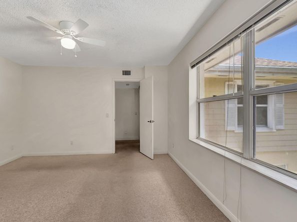 4004 Medford Court, Boynton Beach FL 33436