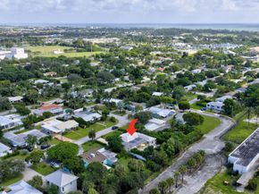222 S Seacrest Circle, Delray Beach FL 33444