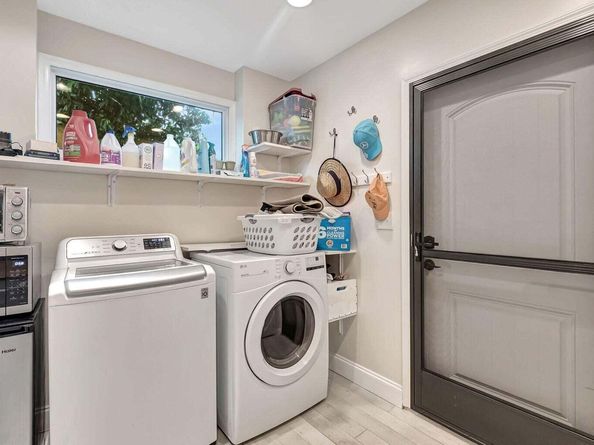 222 S Seacrest Circle, Delray Beach FL 33444