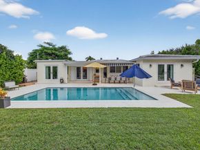222 S Seacrest Circle, Delray Beach FL 33444