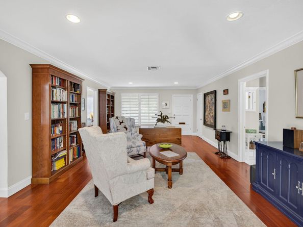 222 S Seacrest Circle, Delray Beach FL 33444