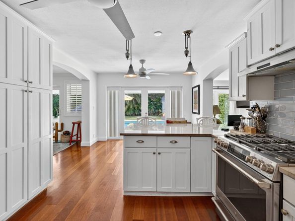 222 S Seacrest Circle, Delray Beach FL 33444