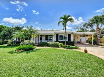 222 S Seacrest Circle