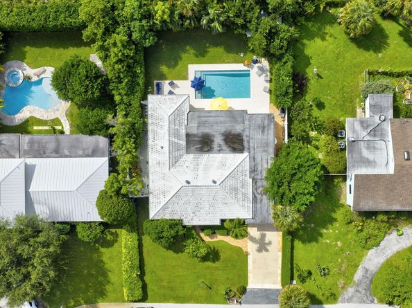 222 S Seacrest Circle, Delray Beach FL 33444
