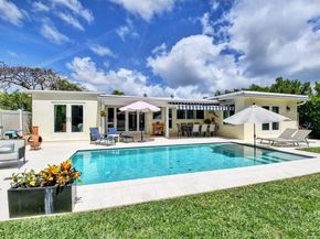 222 S Seacrest Circle, Delray Beach FL 33444