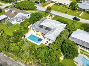 222 S Seacrest Circle, Delray Beach FL 33444