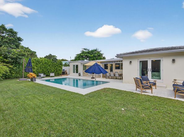 222 S Seacrest Circle, Delray Beach FL 33444