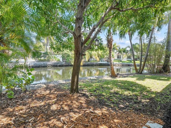 3460 NE 17th Way, Oakland Park FL 33334