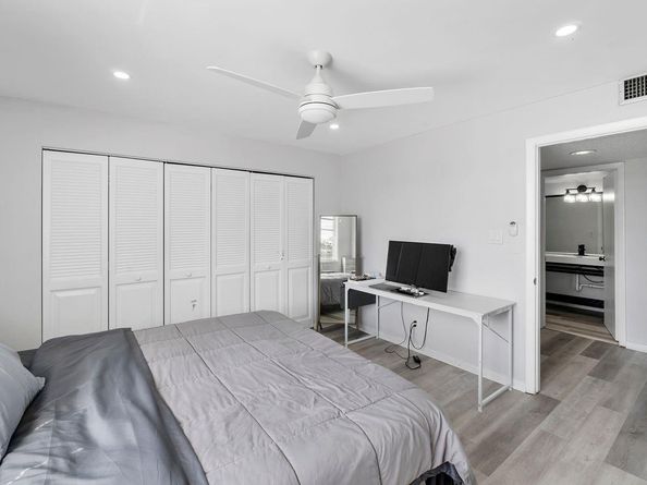 400 Commodore Dr 316, Plantation FL 33325