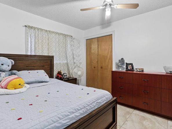 4818 SW 11th Ct, Plantation FL 33317
