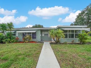 902 South Drive C, Delray Beach FL 33445