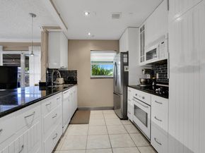 902 South Drive C, Delray Beach FL 33445