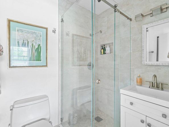 1131 Calamondin Ter 203 Terrace 203, Delray Beach FL 33445