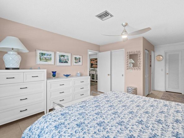 1131 Calamondin Ter 203 Terrace 203, Delray Beach FL 33445