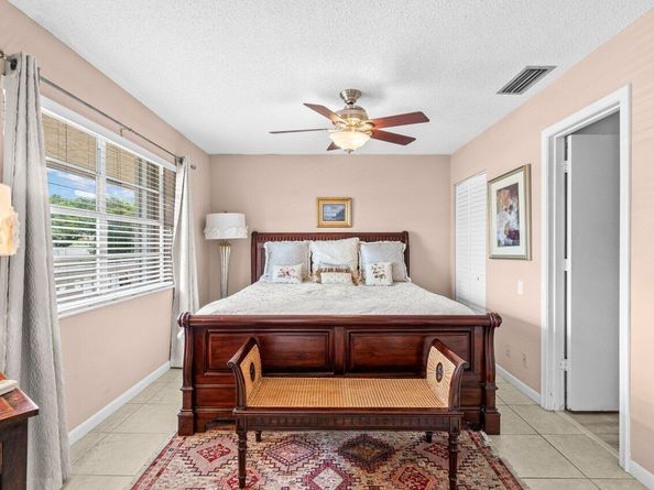 1131 Calamondin Ter 203 Terrace 203, Delray Beach FL 33445
