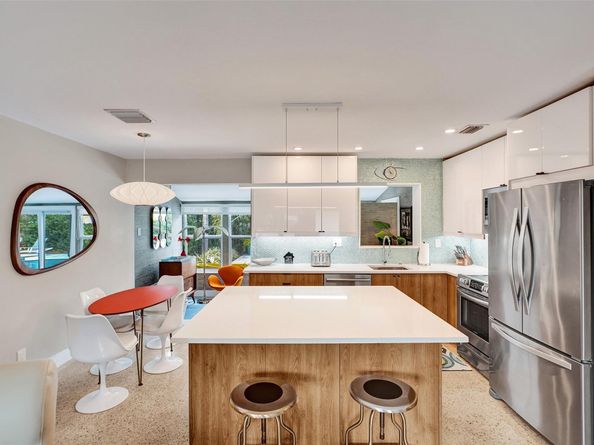 25 NE 26th Ct, Wilton Manors FL 33334
