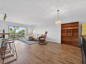 2205 S Cypress Bend Dr 604, Pompano Beach FL 33069