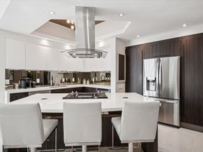 111 SE 8th Ave 1005, Fort Lauderdale FL 33301