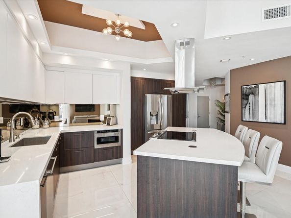 111 SE 8th Ave 1005, Fort Lauderdale FL 33301