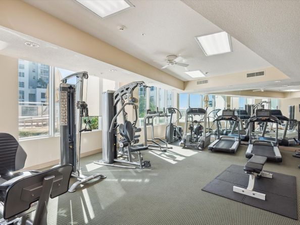 111 SE 8th Ave 1005, Fort Lauderdale FL 33301