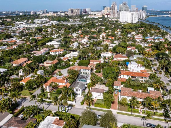 217 Sunset Road, West Palm Beach FL 33401