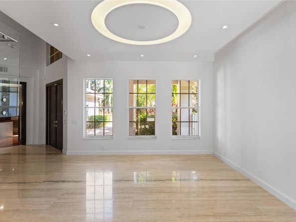 1585 Victoria Isle Way, Weston FL 33327