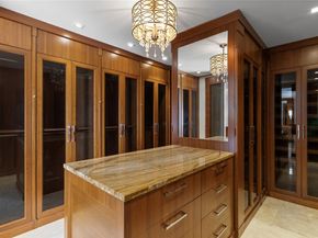 1585 Victoria Isle Way, Weston FL 33327