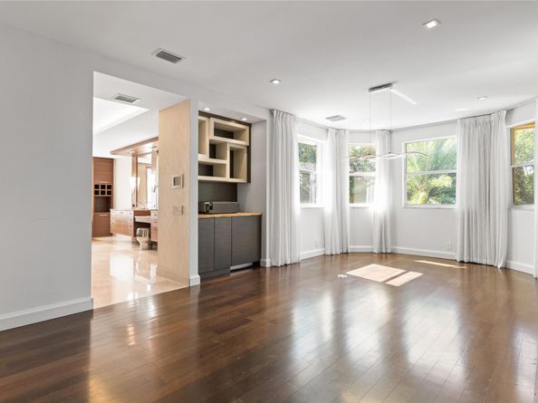 1585 Victoria Isle Way, Weston FL 33327