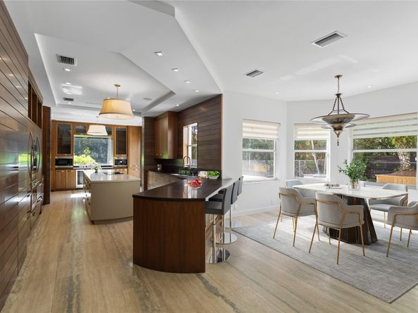 1585 Victoria Isle Way, Weston FL 33327