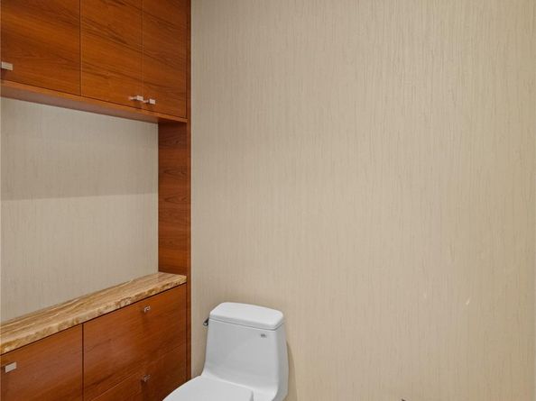 1585 Victoria Isle Way, Weston FL 33327