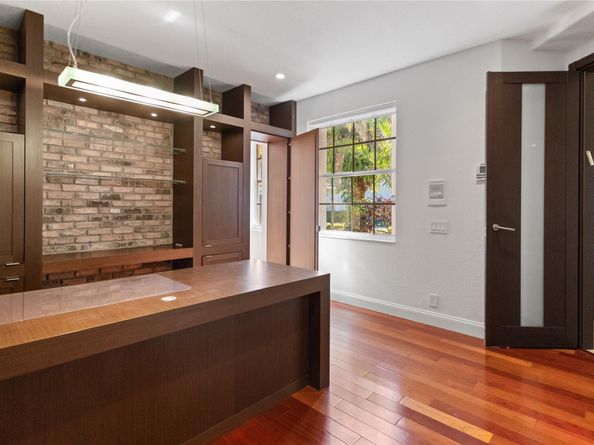 1585 Victoria Isle Way, Weston FL 33327