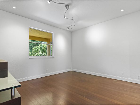 1585 Victoria Isle Way, Weston FL 33327