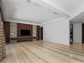 1585 Victoria Isle Way, Weston FL 33327