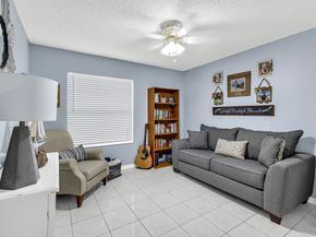 1336 SW 181st Ave, Pembroke Pines FL 33029