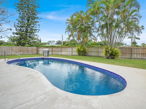 1068 Northumberland Court, Wellington FL 33414