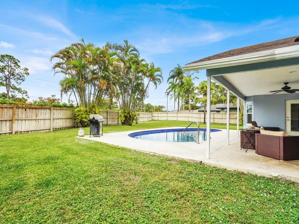 1068 Northumberland Court, Wellington FL 33414