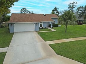 1068 Northumberland Court, Wellington FL 33414