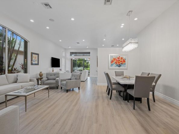 10870 Royal Devon Way, Lake Worth FL 33449