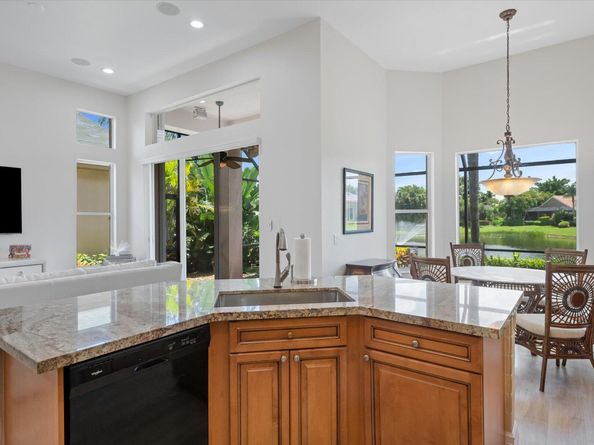 10870 Royal Devon Way, Lake Worth FL 33449