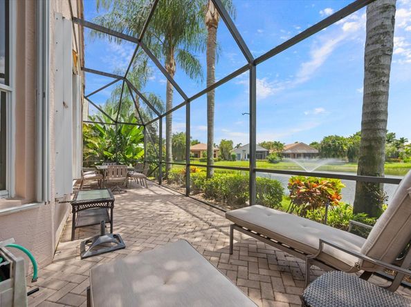 10870 Royal Devon Way, Lake Worth FL 33449