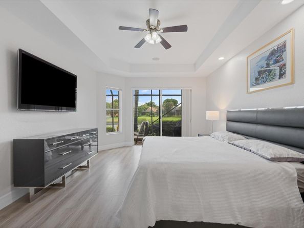 10870 Royal Devon Way, Lake Worth FL 33449