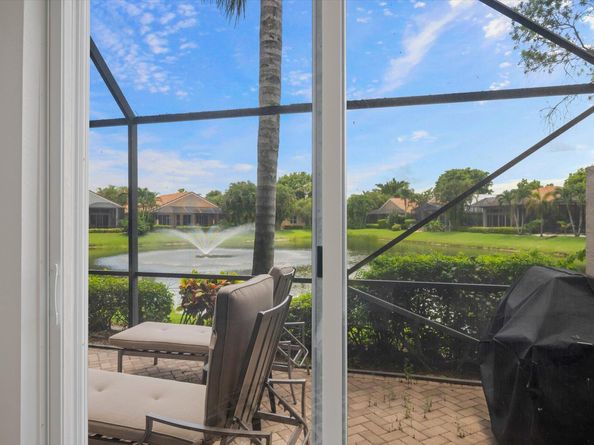 10870 Royal Devon Way, Lake Worth FL 33449