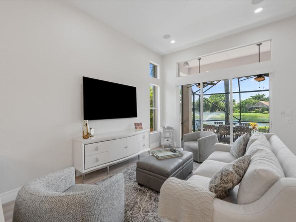 10870 Royal Devon Way, Lake Worth FL 33449