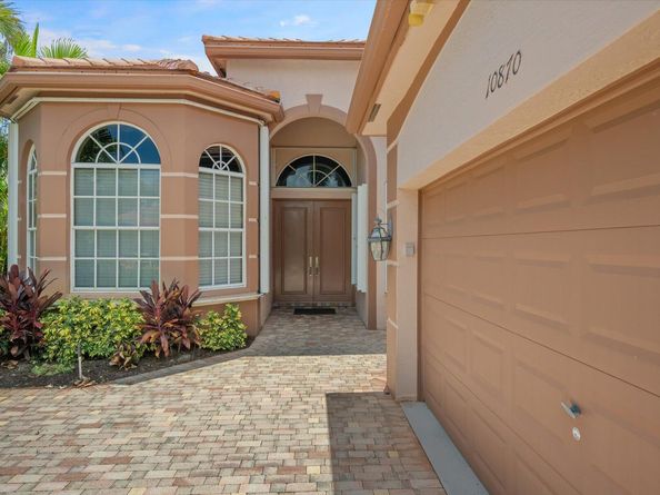 10870 Royal Devon Way, Lake Worth FL 33449