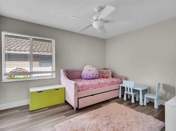 4983 NW 107th Ave, Coral Springs FL 33076