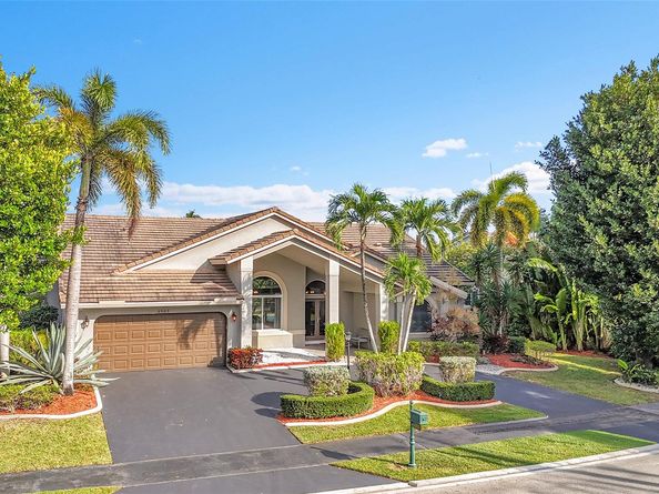 4983 NW 107th Ave, Coral Springs FL 33076
