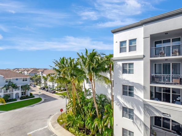 1660 Renaissance Commons Boulevard 2627, Boynton Beach FL 33426