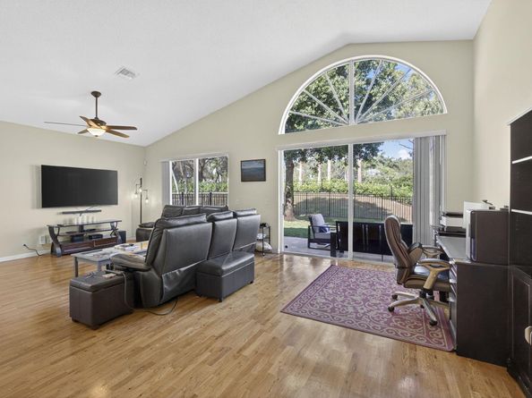 11061 Laurel Walk Road, Wellington FL 33449