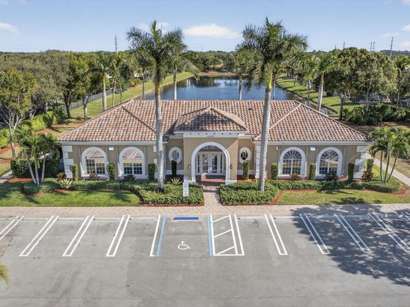 11061 Laurel Walk Road, Wellington FL 33449