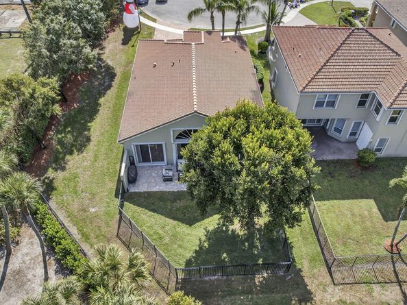 11061 Laurel Walk Road, Wellington FL 33449